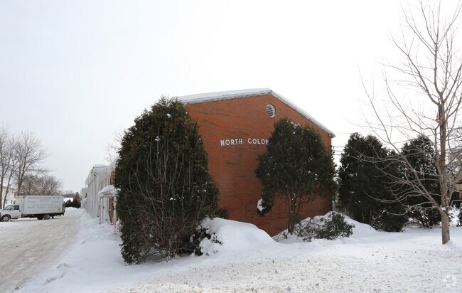 Foto del edificio - North Colony Townhomes