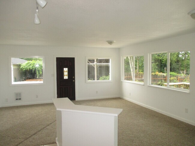 Foto del edificio - 3918 Rosedale St NW