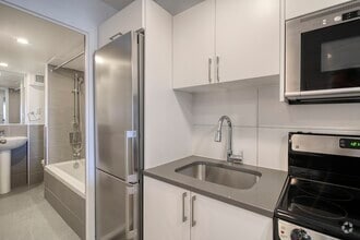 Building Photo - 3460 Rue Durocher