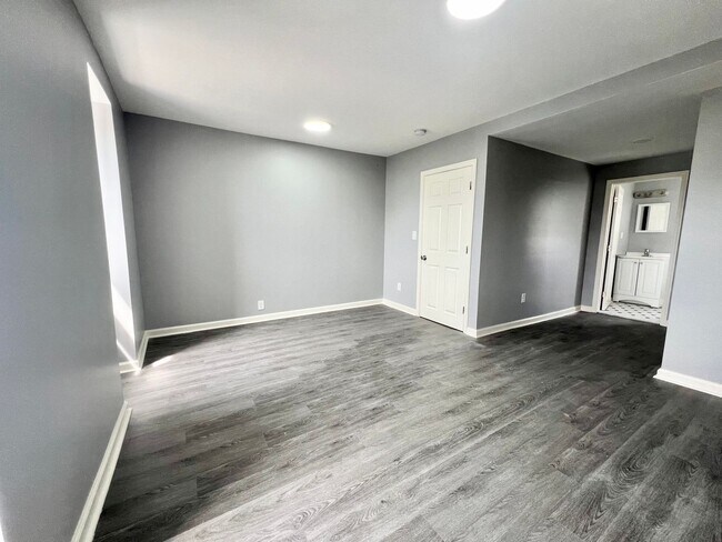 Building Photo - Anika Homes 4 Bedroom