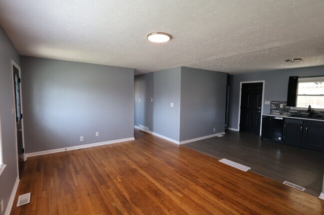 Foto del edificio - 308 Larkwood Dr