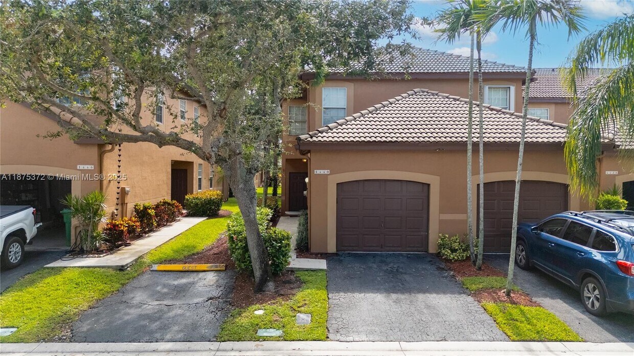 Foto principal - 1440 Coronado Rd
