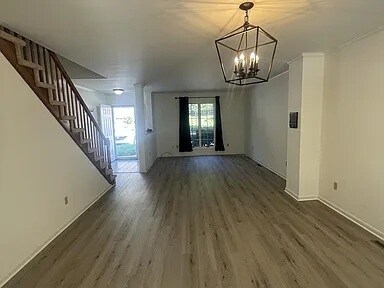 Foto del edificio - 4736 Weatherhill Dr