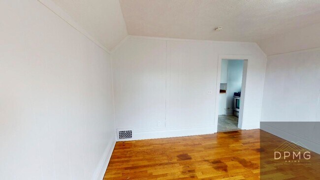 Foto del edificio - 129 S Hosmer St