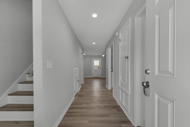Building Photo - 2255 Whitman Ln