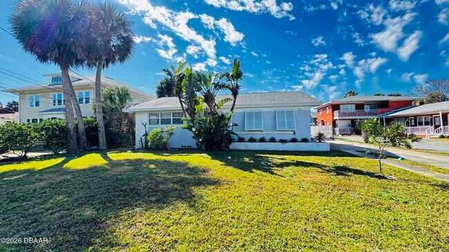 Foto del edificio - 921 N Wild Olive Ave