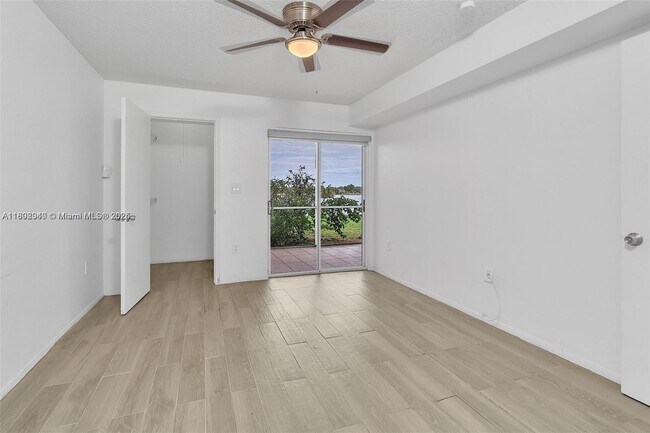 Building Photo - 2351 NW 33rd St