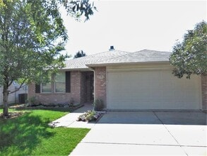 Building Photo - 5721 Thoroughbred Trail