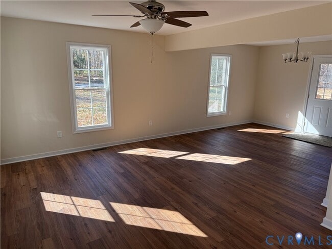 Foto del edificio - 2641 Red Lane Rd