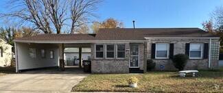 Building Photo - 708 Stiles Cir