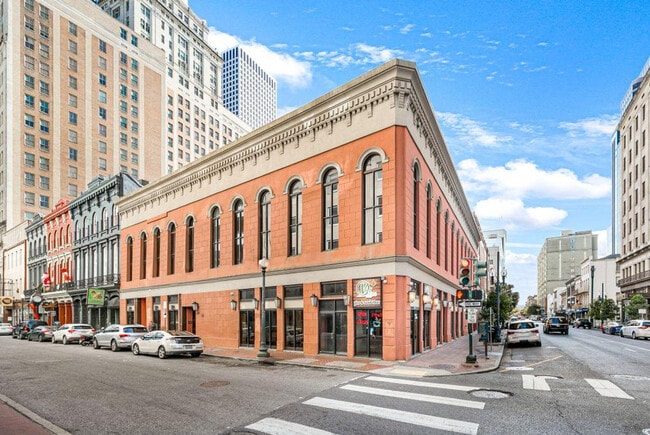 Foto del edificio - 300 Baronne St