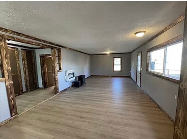 Building Photo - 820 North Owensby Street
