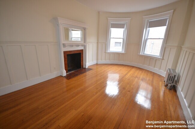 Building Photo - 1788 Beacon St