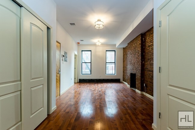 Foto del edificio - 413-411 11th St