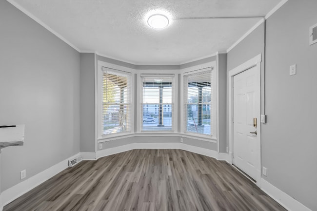 Foto del edificio - 3860 Dodge St