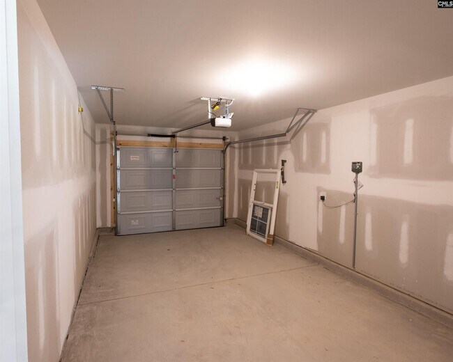 Building Photo - 312 Braemar Dr