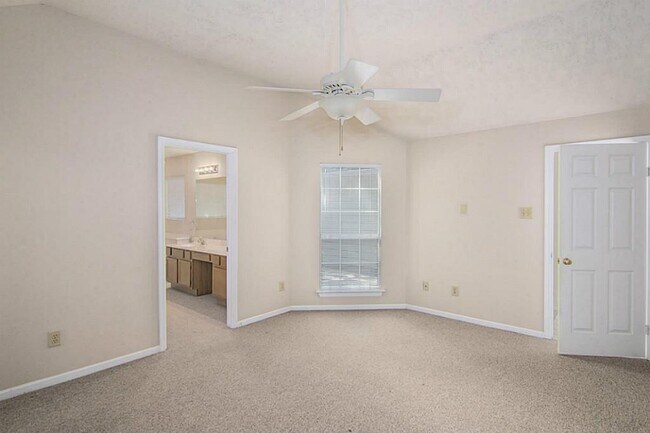 Building Photo - 14206 Heather Falls Way