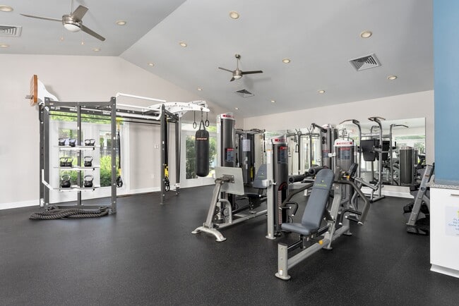 Photo - Hawthorne Commons Apartments