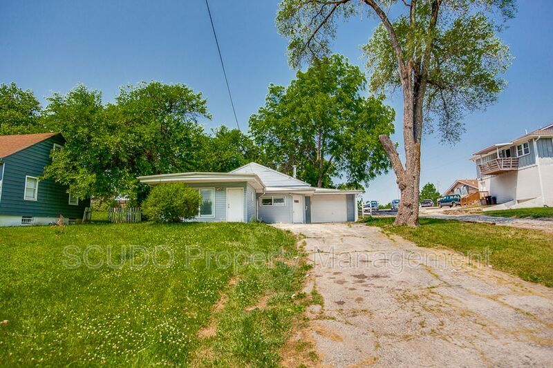3030 N 75th Terrace, Kansas City, KS 66109 House Rental in Kansas