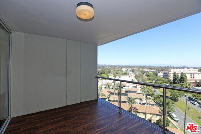 Foto del edificio - 201 Ocean Ave Ext