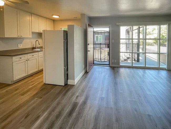 Foto del interior - Sunset Crossings at 3401 Balmoral Drive, S...