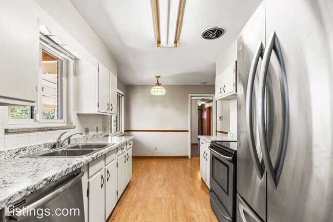 Foto del edificio - 3 br, 2 bath House - 454 S Lamar Ct