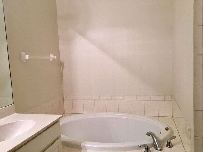 Foto del edificio - 28125 Canasta Ct