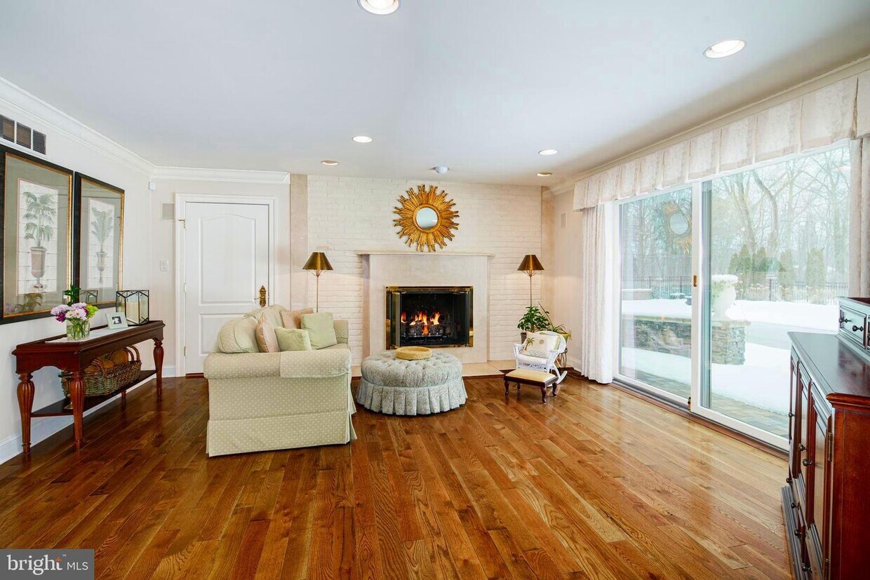 Foto principal - 341 Tom Brown Rd