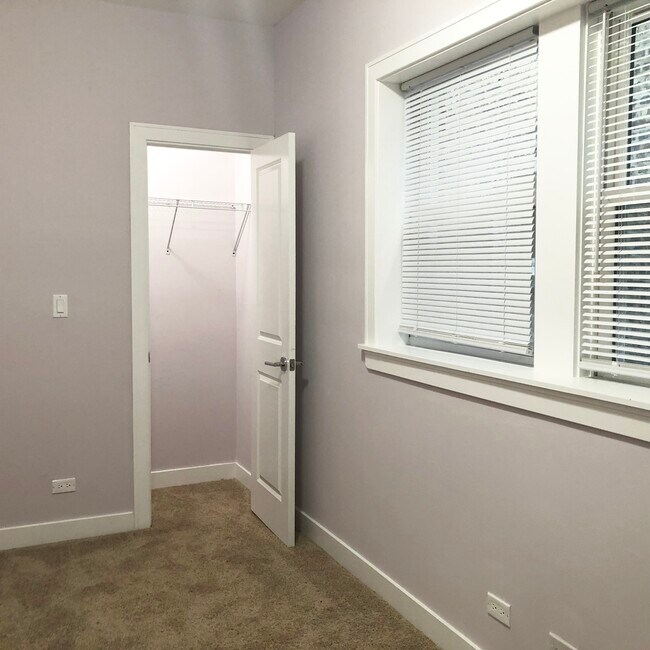 Foto del edificio - 5553 W Quincy St