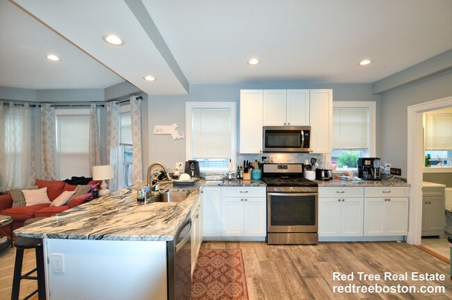 Photo - 62 Mapleton St Apartment