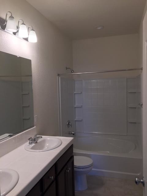 Building Photo - 583 Tolman Way