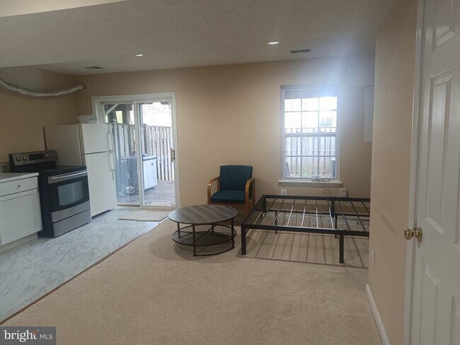 Foto del edificio - 5159 Race Pointe Pl