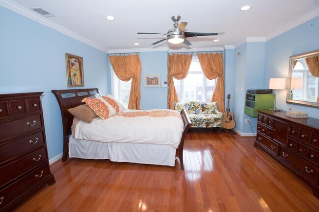 Foto del edificio - 2134 13th St NW