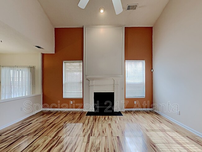 Building Photo - 2333 Laurelfield Dr