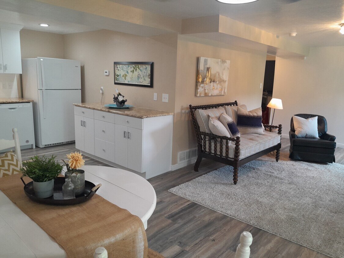 Foto principal - 513 S Canyon Crest Rd