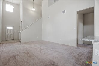 Building Photo - 131 Lake Gln