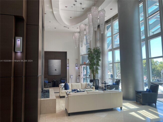 Foto del edificio - 1155 Brickell Bay Dr