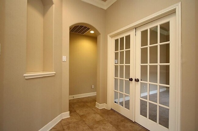 Building Photo - 17819 Avalon Point Ct