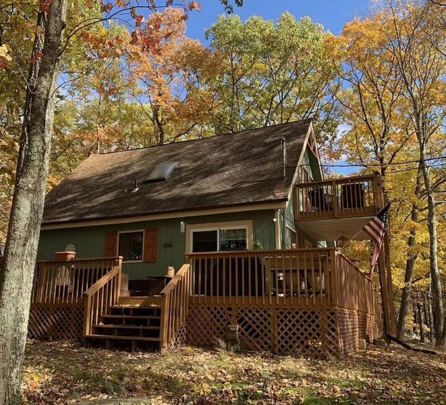 Building Photo - 104 Longspur Ln