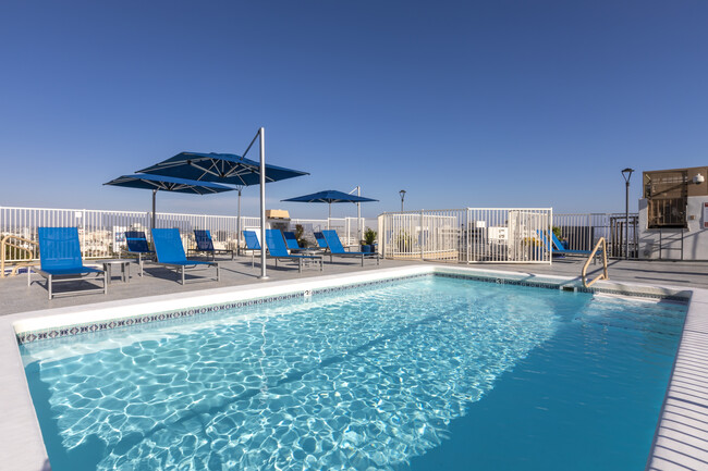 Rooftop Pool - The Pinnacle