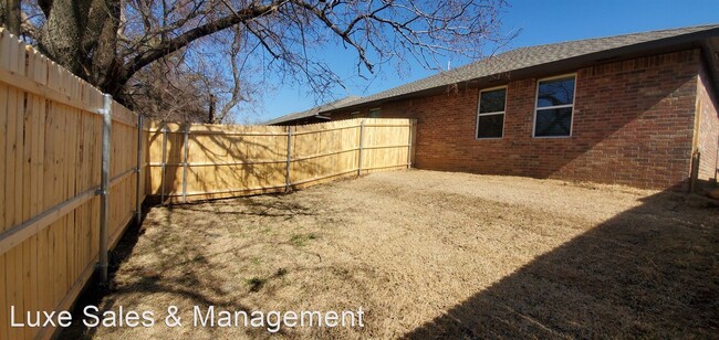 Foto del edificio - 3 br, 2 bath House - 412 Chalk Hill Ct