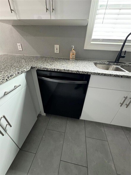 Foto del edificio - 2702 W Ivy St