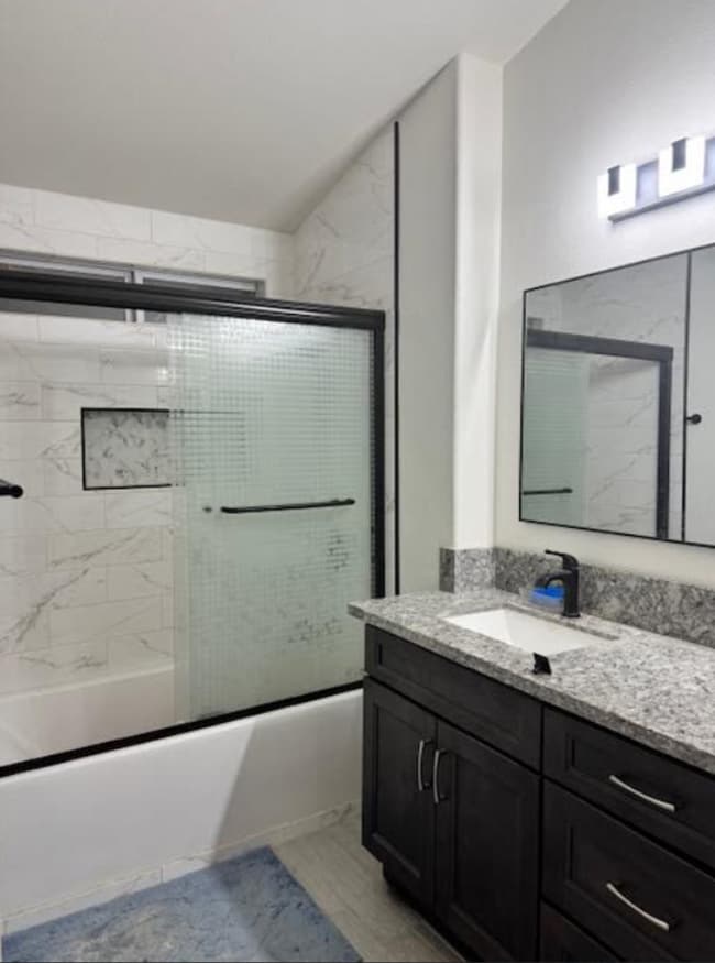 Foto del edificio - Beautiful 3-bedroom, 2-bathroom home located in Oxnard, CA.