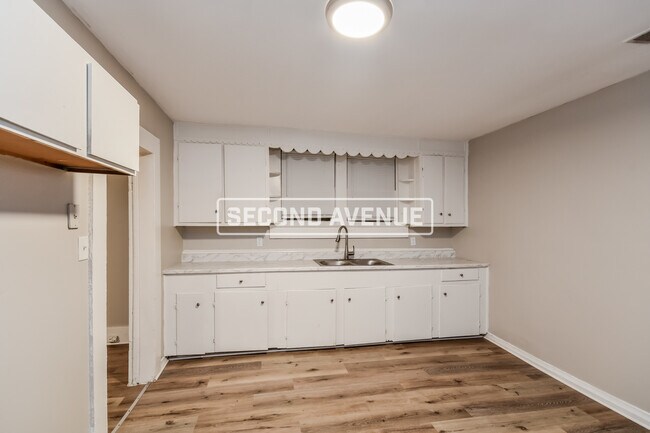 Building Photo - 315 3rd St N