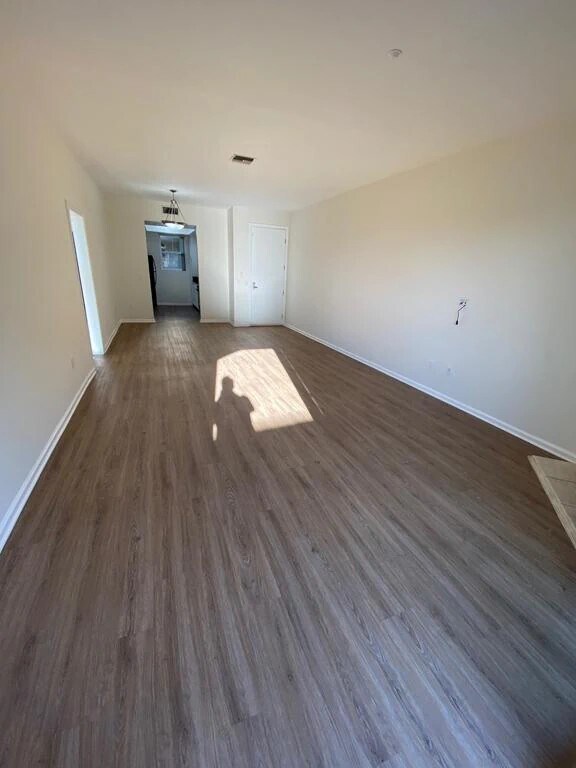 Foto del edificio - 1725 Butler Ave