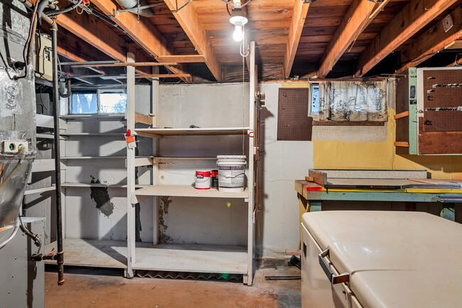 Building Photo - 3574 Norman Ave