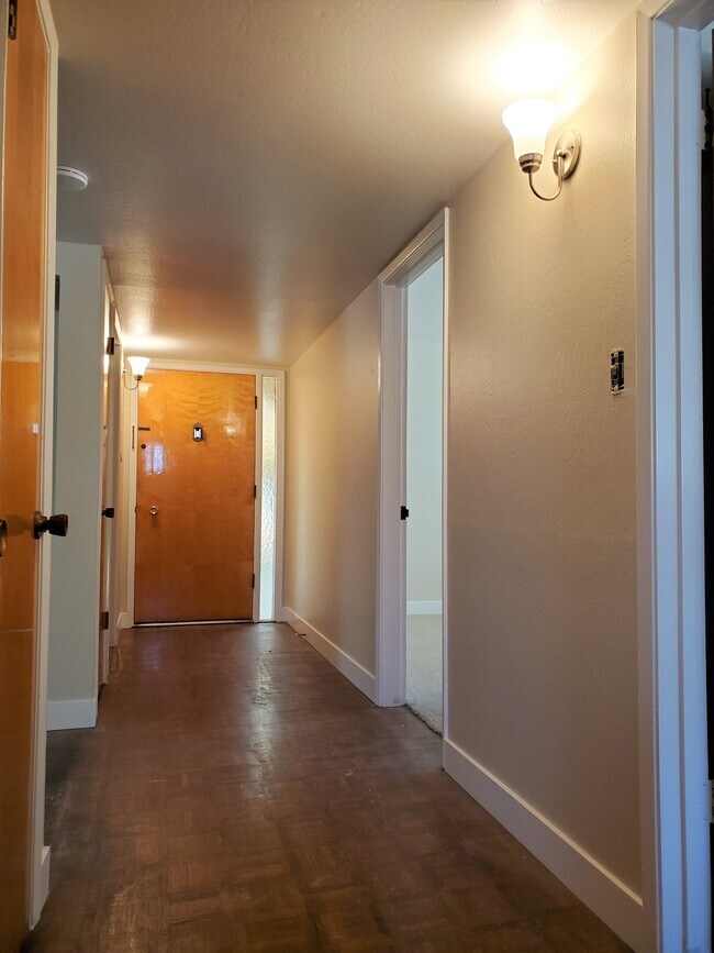 Foto del edificio - 401 Walnut Ave