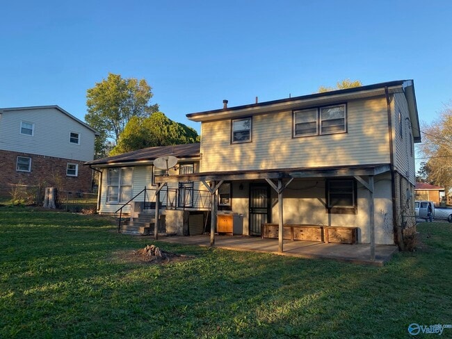 Building Photo - 4411 McClain Ln NW