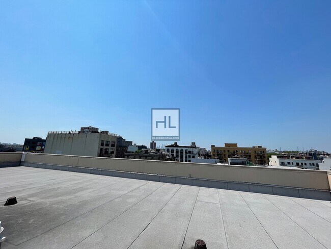 Building Photo - Large STUDIO | Dekalb Avenue, Bushwick