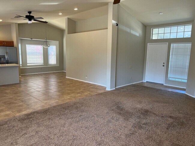 Foto del edificio - Fantastic 3 bed 2 bath Chandler home for Rent